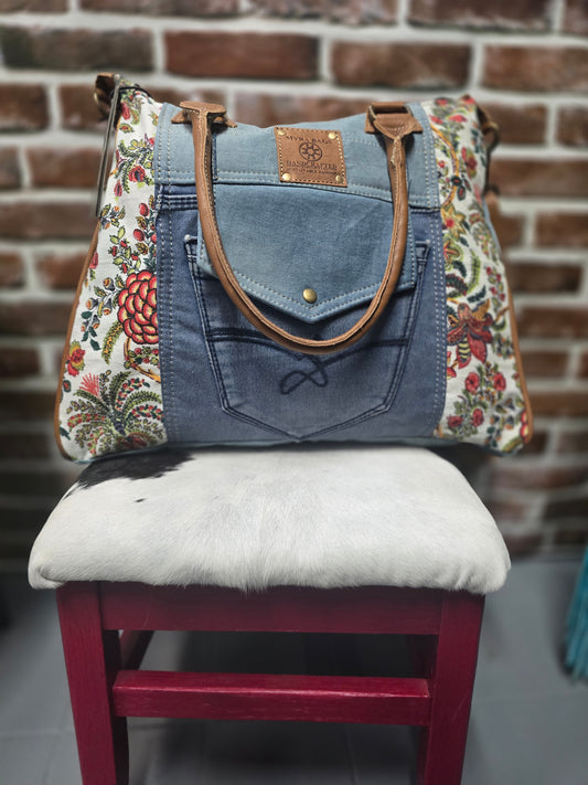 Crimson Glade Tote Bag 10905